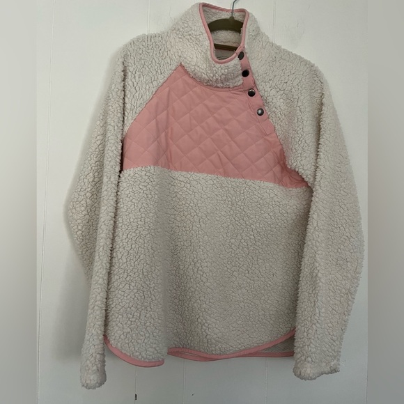 Abercrombie & Fitch Tops - Abercrombie & Fitch Pink White Quilted Sherpa Pullover Size Medium